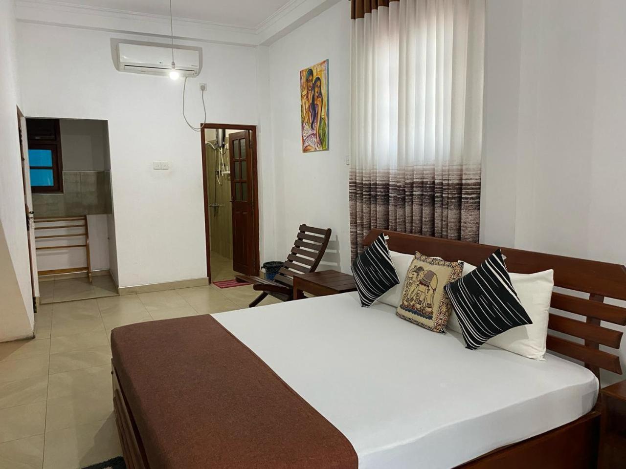 Why Not Palace Anuradhapura Exterior photo