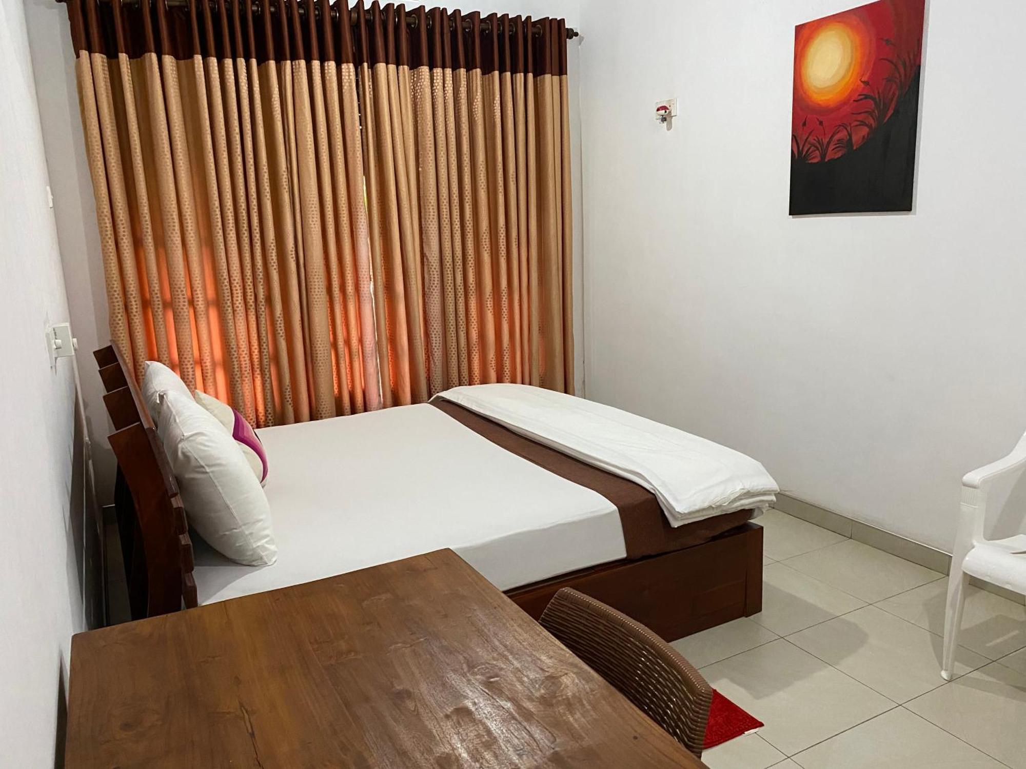 Why Not Palace Anuradhapura Exterior photo